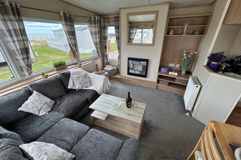 3 bedroom static caravan for sale, Pakefield Holiday Park