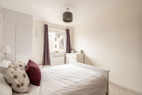 1 bedroom flat for sale, West Winnelstrae, Edinburgh EH5