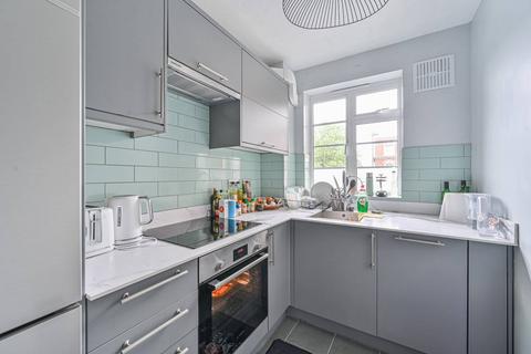 2 bedroom flat for sale, Streatham High Road,, Streatham Hill, London, SW16