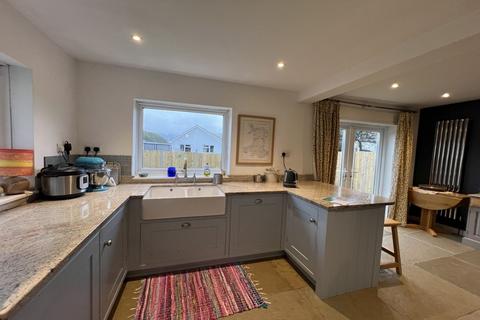 21 Cwmbeth Close, Crickhowell, NP8 1DX