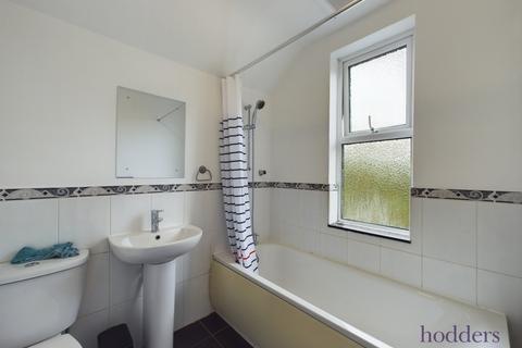 1 bedroom in a house share to rent, Simplemarsh Road, Addlestone, Surrey, KT15