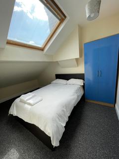 4 bedroom flat to rent, Ecclesall Road, Sheffield S11