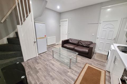 4 bedroom apartment to rent, Ecclesall Road, Sheffield S11