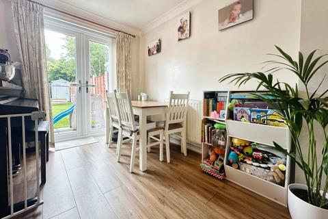 3 bedroom terraced house for sale, Walton Hall Drive, Reddish, Manchester, M19