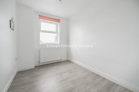 3 bedroom apartment to rent, Croydon Road Beddington CR0