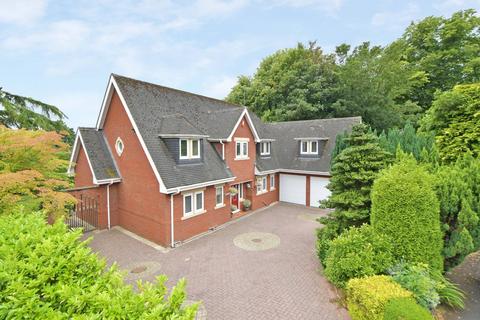 11 Blurton Priory, Stoke-on-trent, ST3 3PG
