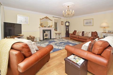 11 Blurton Priory, Stoke-on-trent, ST3 3PG