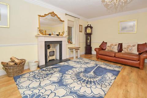 11 Blurton Priory, Stoke-on-trent, ST3 3PG