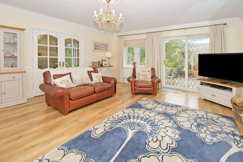 11 Blurton Priory, Stoke-on-trent, ST3 3PG
