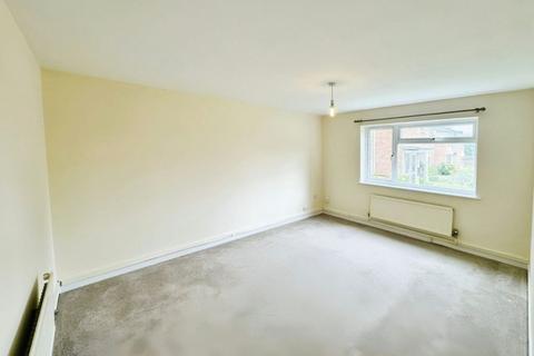 2 bedroom property to rent, Helmsdale, Swindon, SN25 1RA