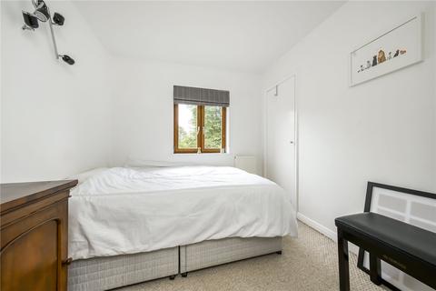 1 Dene Close, Worcester Park, KT4 7HQ