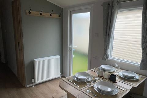 2 bedroom static caravan for sale, Silver Sands Holiday Park