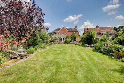 4 bedroom detached house for sale, Peppard Road, Emmer Green