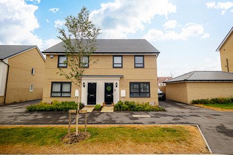 3 bedroom semi-detached house for sale, Malyons Lane, Hockley, SS5