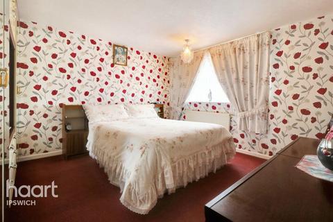 38 Broomhayes, Ipswich, IP2 9DA