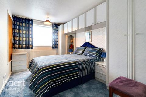 38 Broomhayes, Ipswich, IP2 9DA