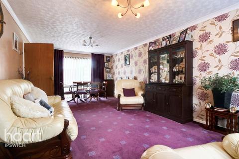 38 Broomhayes, Ipswich, IP2 9DA