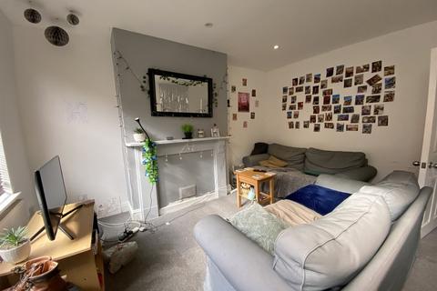 4 bedroom terraced house to rent, Chippendale Street, Lenton, NG7 1HB