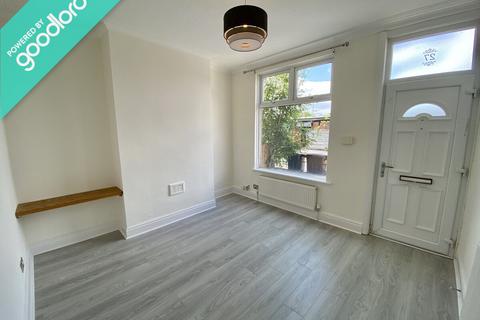 2 bedroom terraced house to rent, Webb Lane, Stockport, SK1 4EL