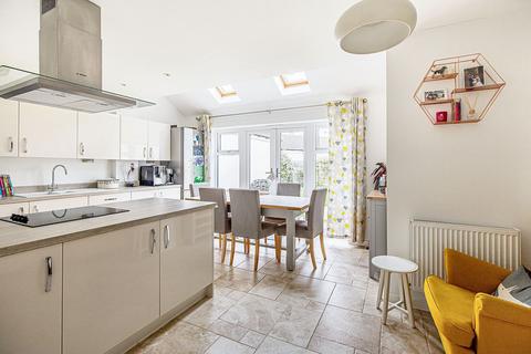 4 bedroom detached house to rent, Wheeler Way, Malmesbury, SN16