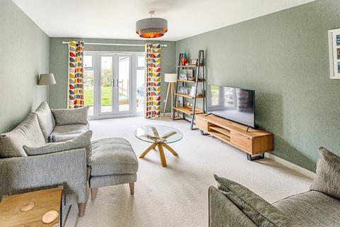 4 bedroom detached house to rent, Wheeler Way, Malmesbury, SN16