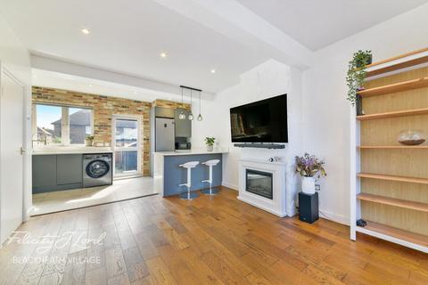 18 Scarsbrook Road, London, SE3 8AF