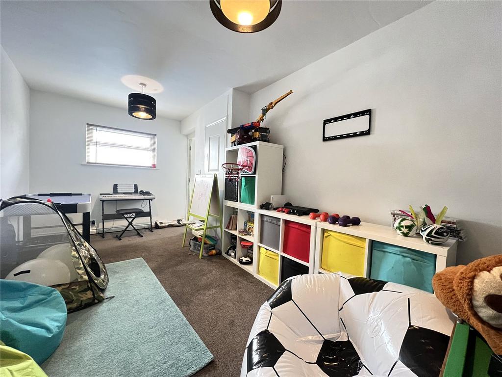 Games Room/Bedroom 4
