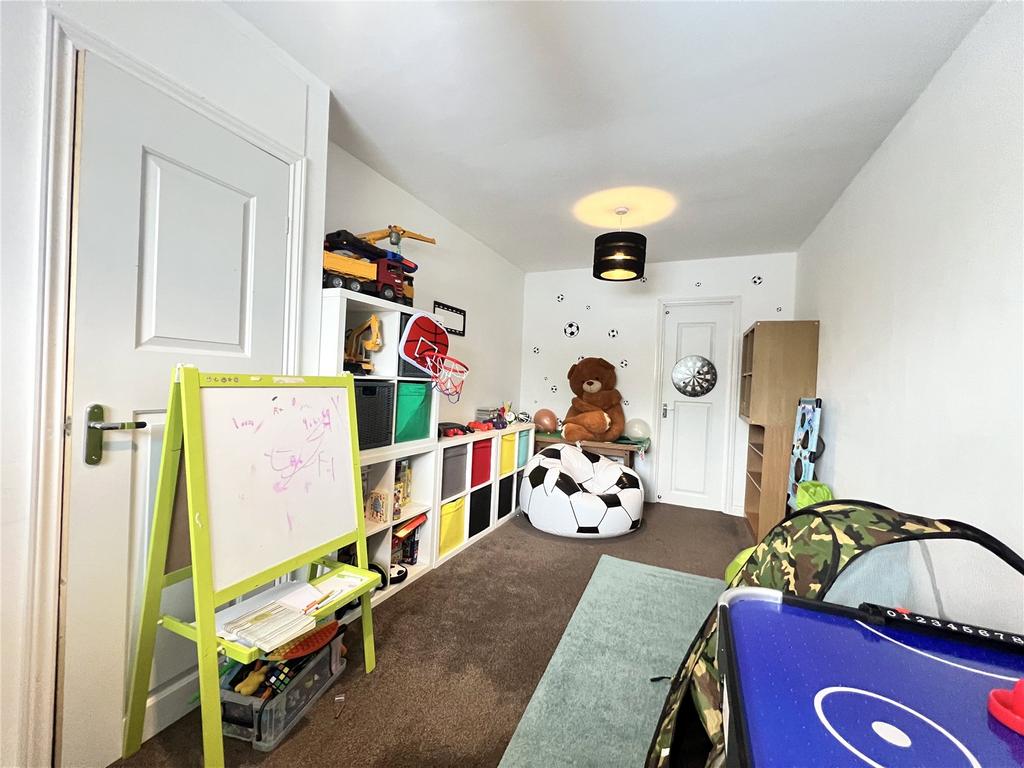 Games Room/Bedroom 4