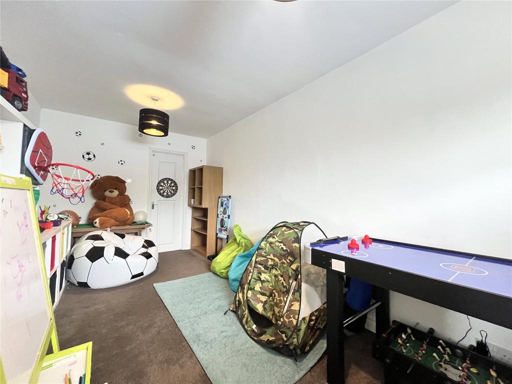 Games Room/Bedroom 4