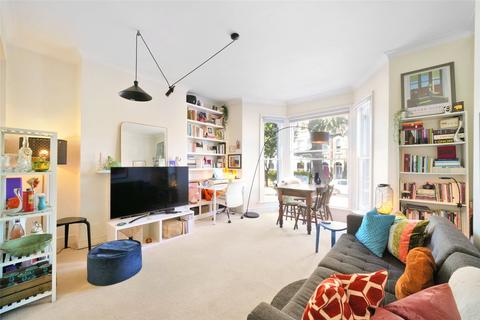 2 bedroom apartment for sale, Highwood Road, London, N19
