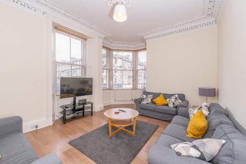 4 bedroom flat to rent, South Clerk Street, Newington, Edinburgh, EH8