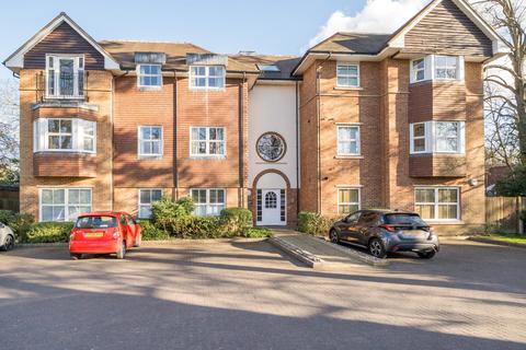 Old Woking Road, West Byfleet, KT14