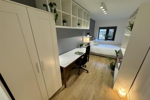 1 bedroom in a house share to rent, Sky Point One, Chilwell Road, Beeston, NG9 1EJ
