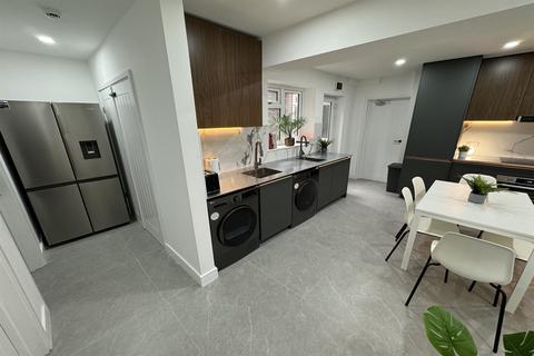 1 bedroom in a house share to rent, Sky Point One, Chilwell Road, Beeston, NG9 1EJ