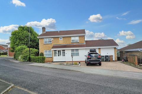 4 bedroom detached house for sale, Oakfield Drive, Killingworth, Newcastle upon Tyne, Tyne and Wear, NE12 6YY