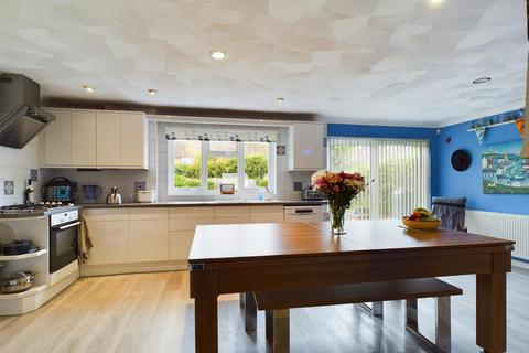 46 Beech Way, Basingstoke, RG23 8LW