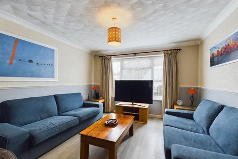 46 Beech Way, Basingstoke, RG23 8LW