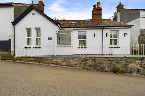 3 bedroom semi-detached house to rent, Fore Street, Port Isaac, Cornwall