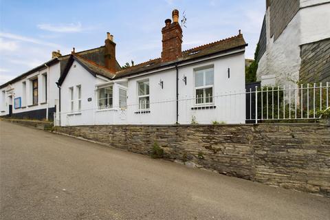 3 bedroom semi-detached house to rent, Fore Street, Port Isaac, Cornwall