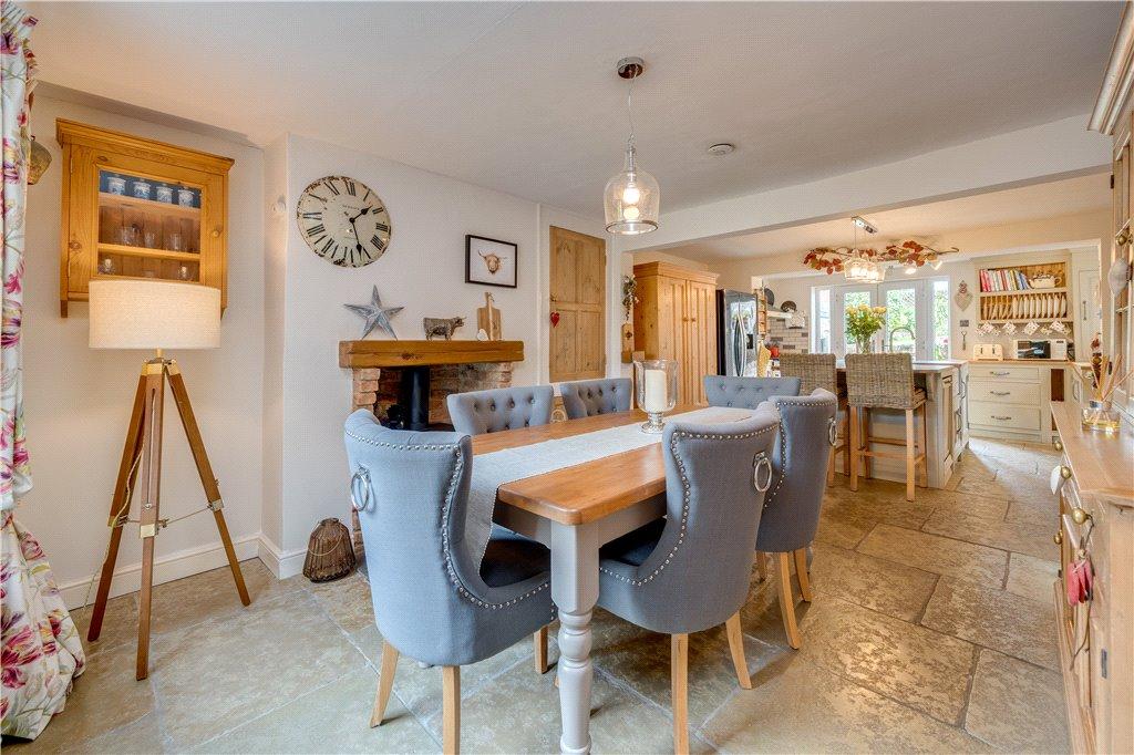 Sinderby, Thirsk, North Yorkshire, YO7 3 bed semidetached house for