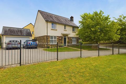 4 bedroom house for sale, Trelowarren Court, Callington