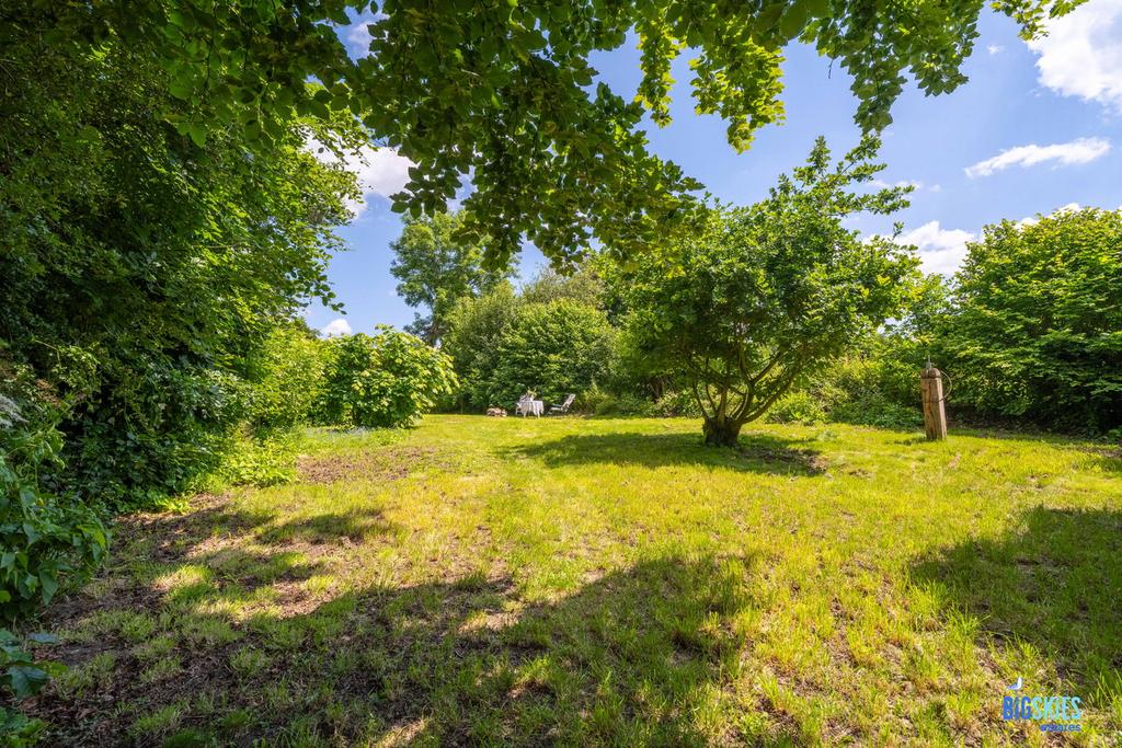 Separate garden
