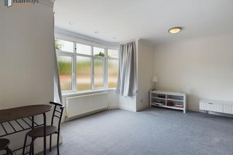 1 bedroom flat for sale, Coulsdon CR5