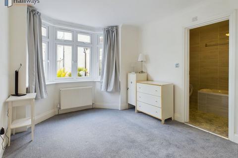 undefined, Coulsdon CR5