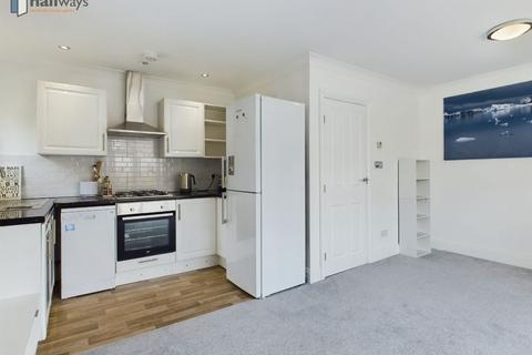 undefined, Coulsdon CR5