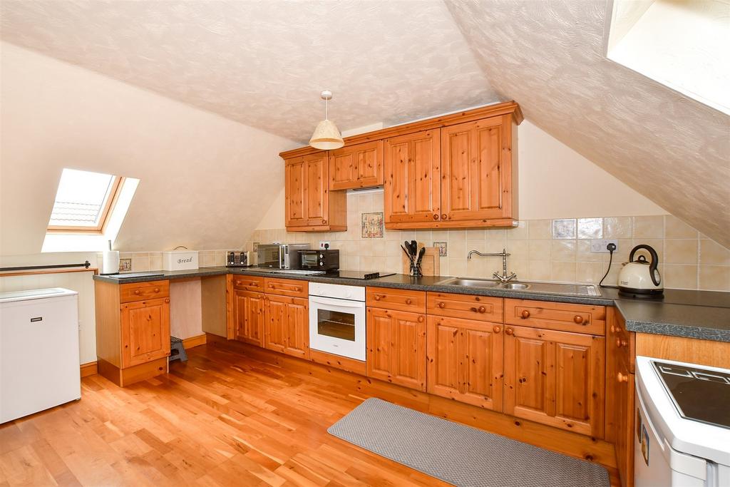Kitchen/ Living Room