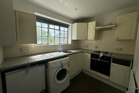 2 bedroom apartment for sale, Drummond Gardens, Christ Church Mount, Epsom