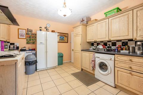 5 bedroom terraced house for sale, Riverside Road, Gorleston