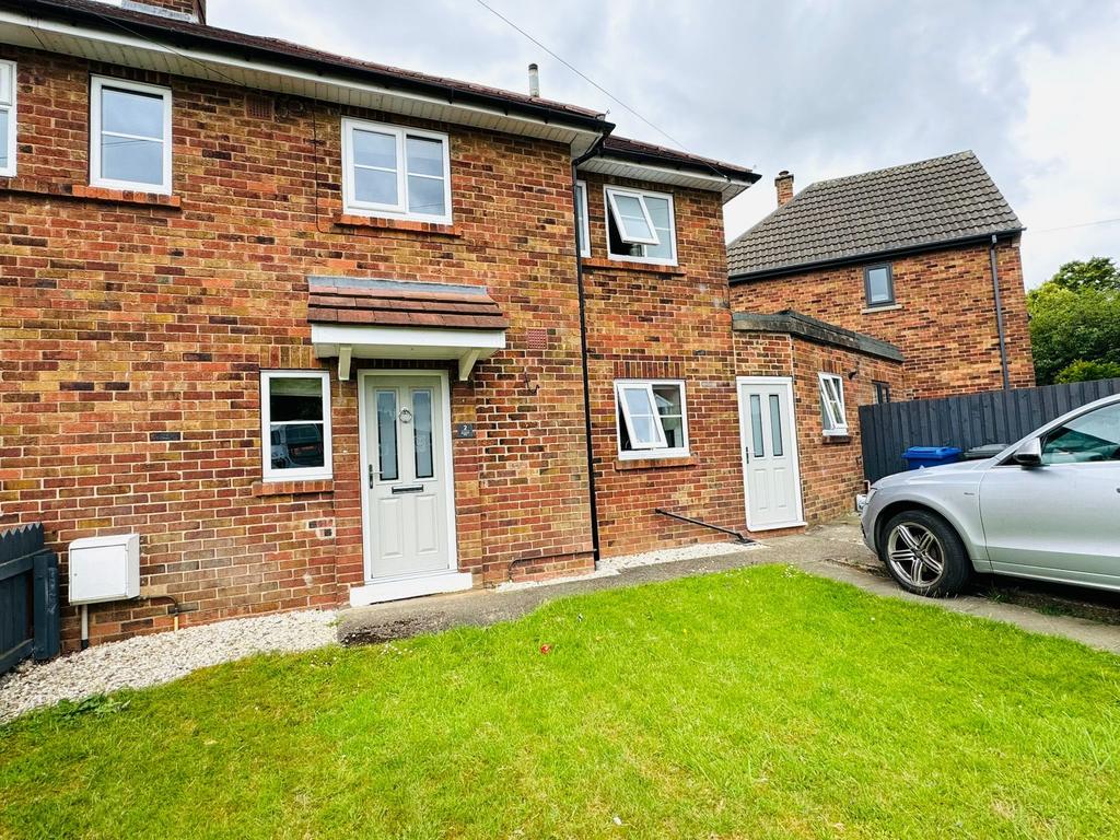 Doncaster DN5 3 bed semidetached house to rent £995 pcm (£230 pw)