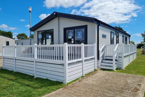 2 bedroom lodge for sale, St Osyth Beach Holiday Park